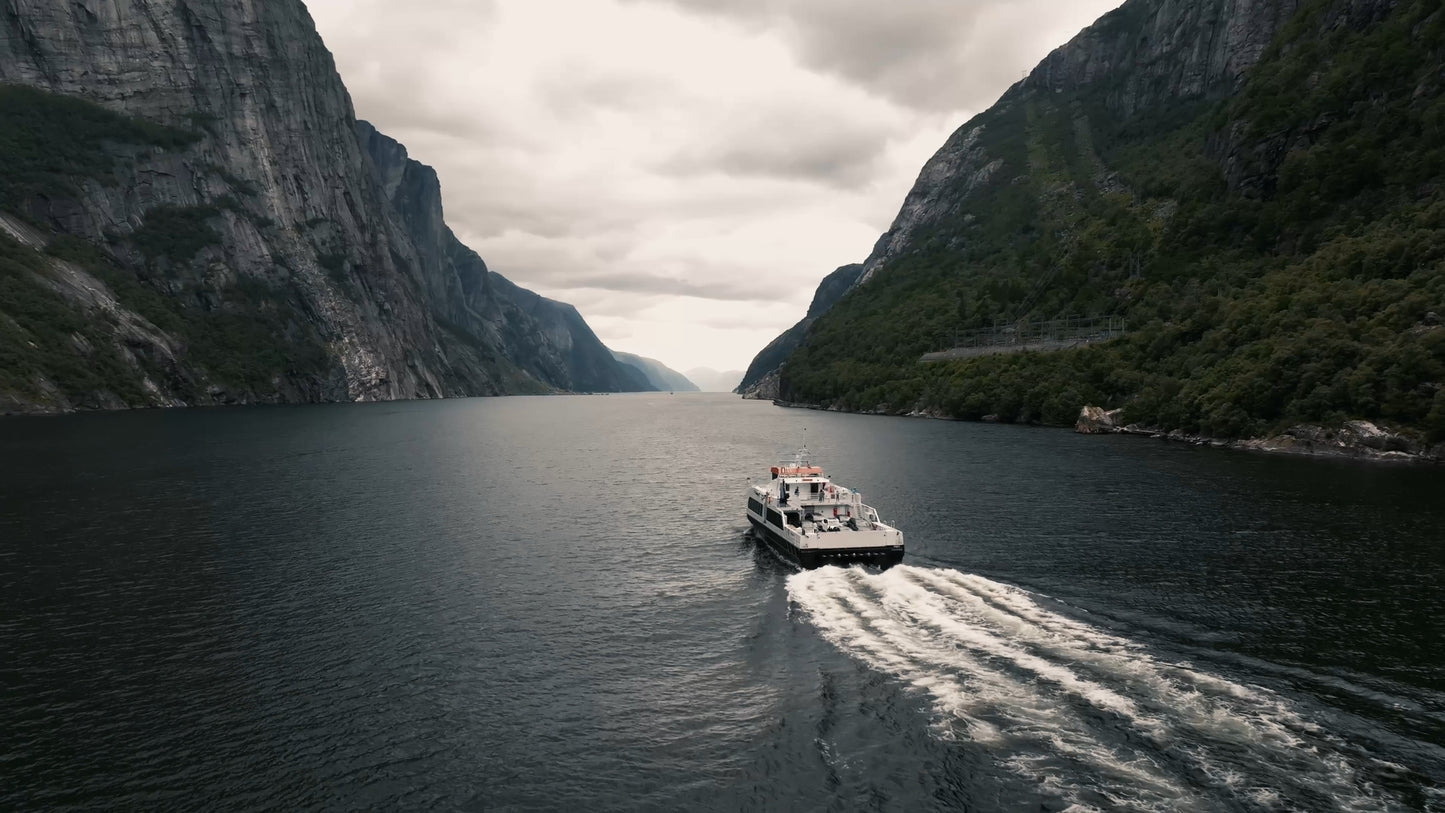 eFoil Riders Norway Adventure - Fjord Tour - Level 2